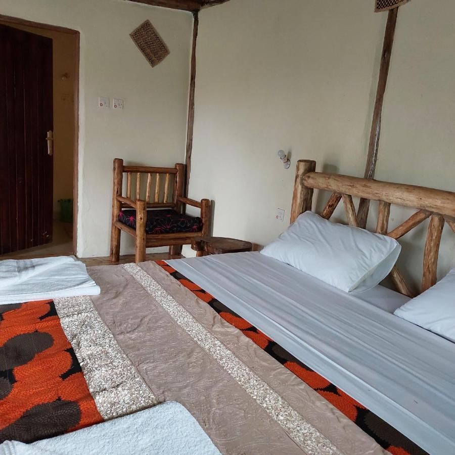 Songbird Safari Lodge & Campsite Katunguru Eksteriør bilde
