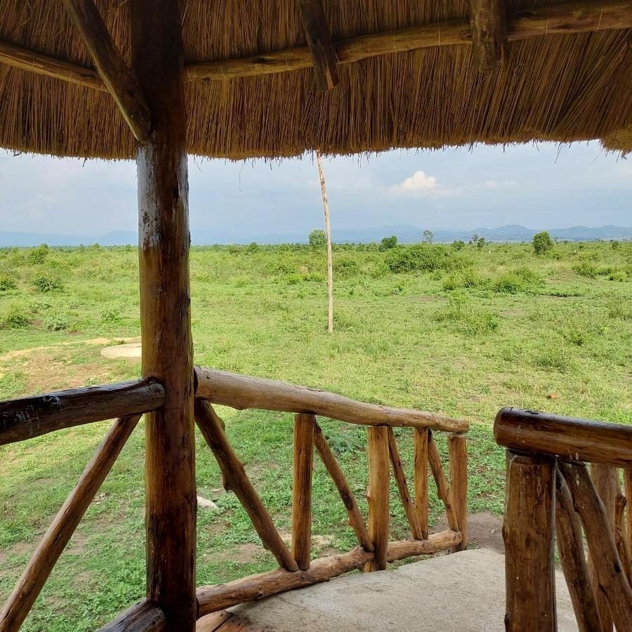 Songbird Safari Lodge & Campsite Katunguru Eksteriør bilde