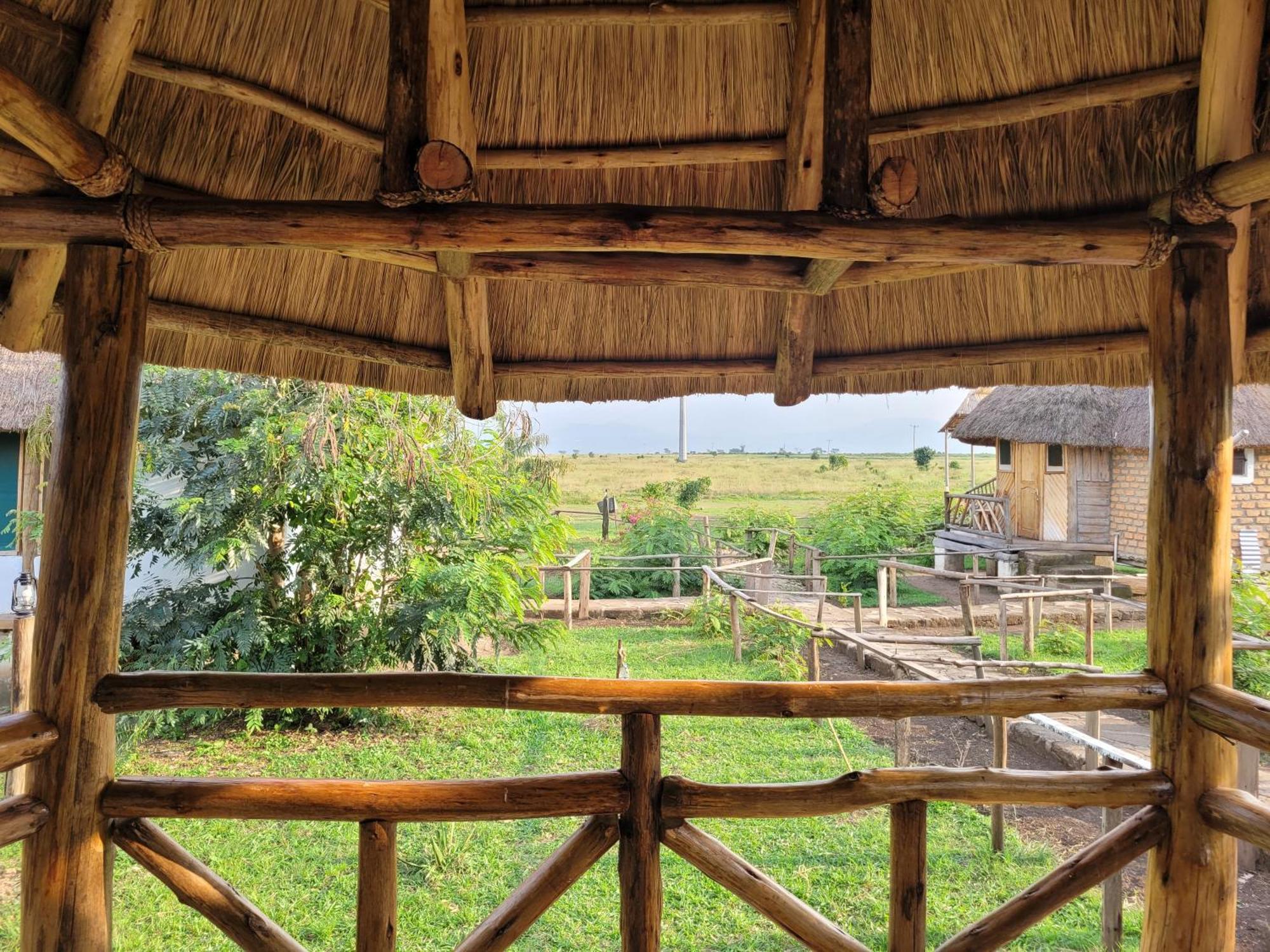 Songbird Safari Lodge & Campsite Katunguru Eksteriør bilde