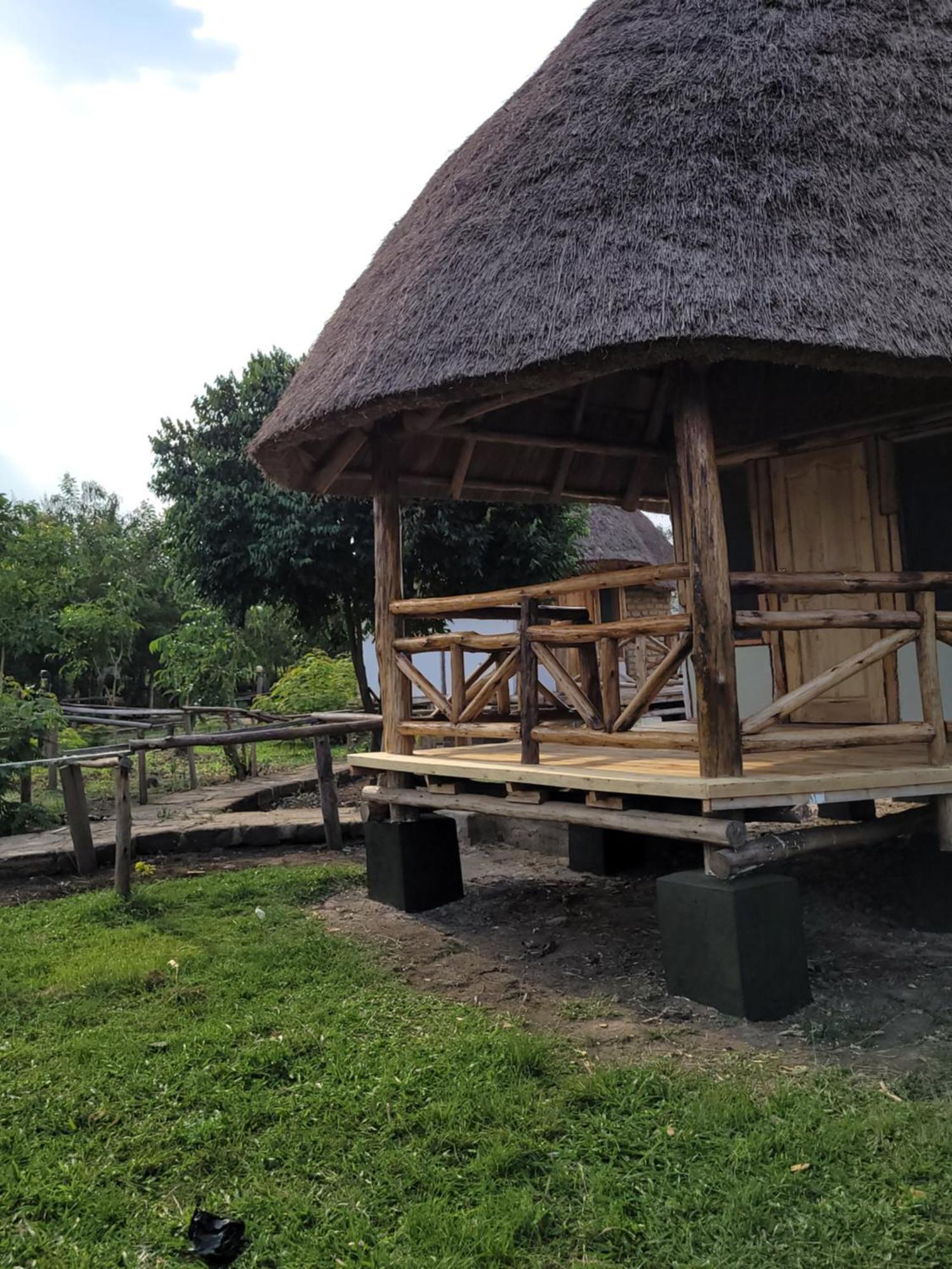 Songbird Safari Lodge & Campsite Katunguru Eksteriør bilde